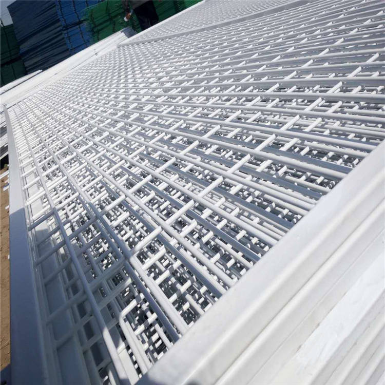 看守所、拘留所安裝防攀爬金屬隔離網時的注意事項